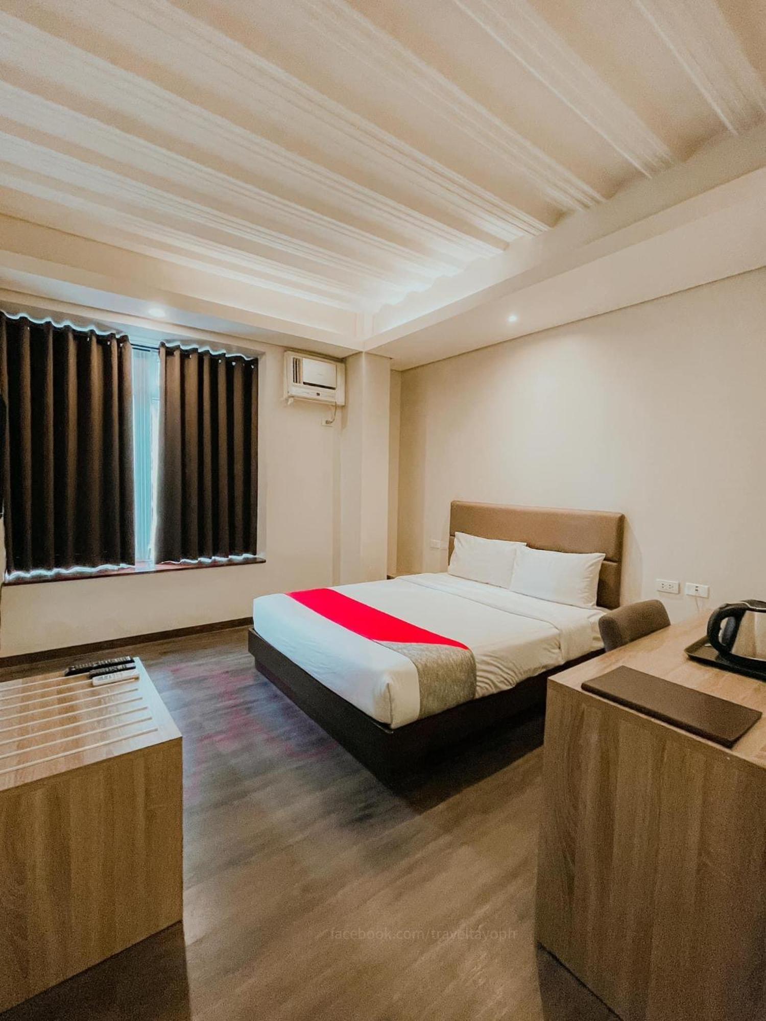 Airo Hotel Manila Exterior photo